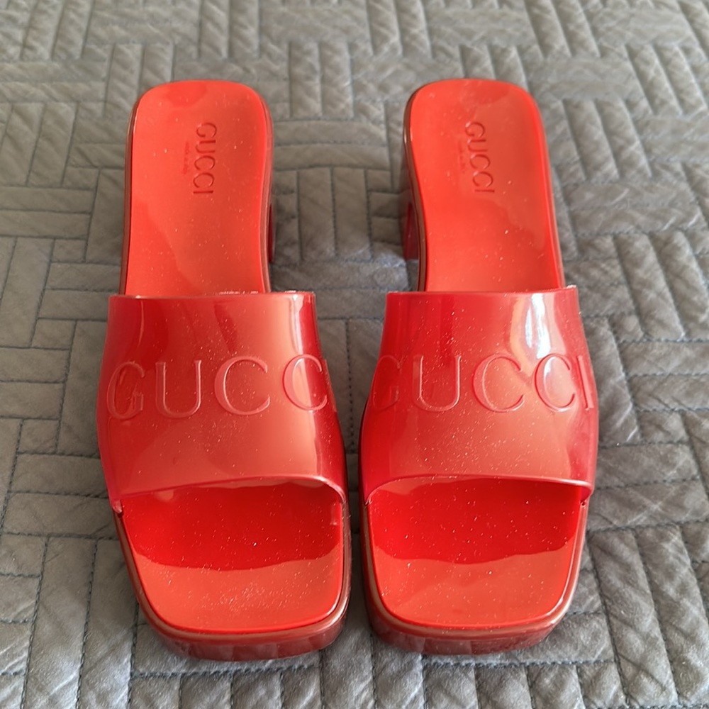 Gucci Rubber Upper & Sole Sandal